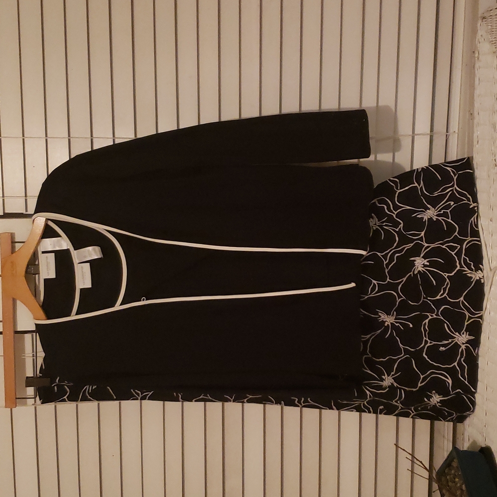 Liz Claiborne 3pc set skirt, tank and cardigan. Black and white